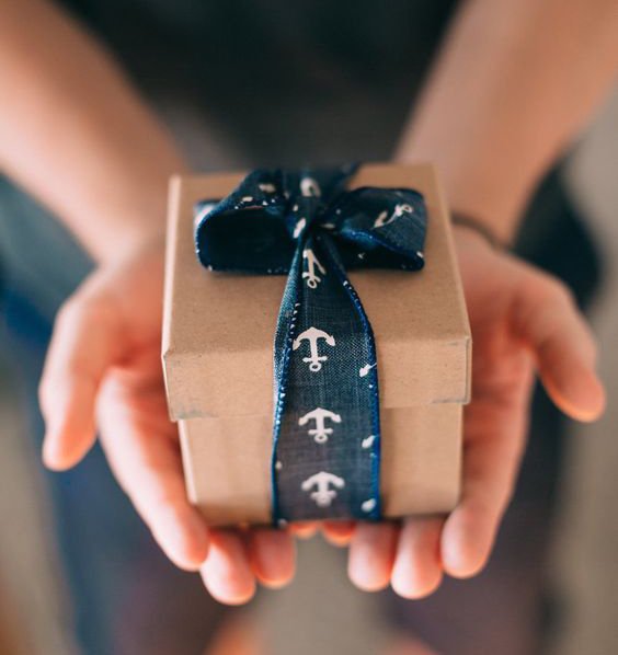 gesto dono regalo